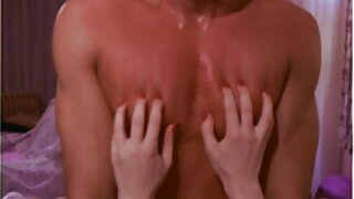 الشهوانية إليزابيث يحصل لها إفشل انتقد بشدة من سكس احترافي مترجم قبل الثنائي غريب الرجال